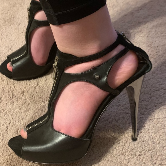 Sz 39 Roberto Cavalli Zipper detail Black Heels - Picture 2 of 15